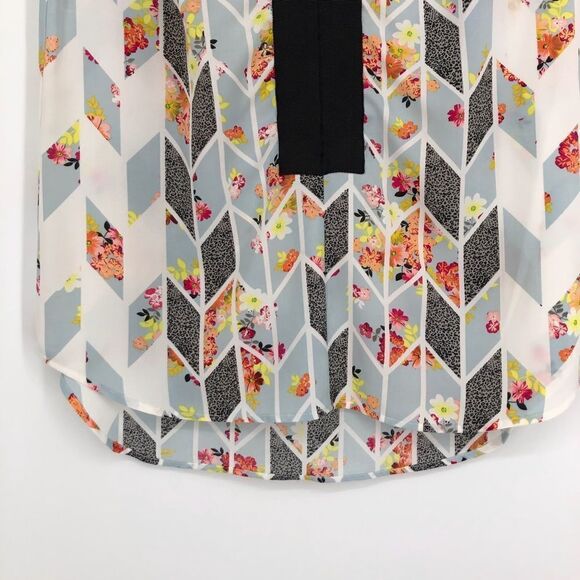 CABI Grosgrain Sleeveless Blouse Style 249 - Picture 5 of 10